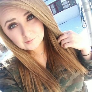 Meet your Posher, Shayla